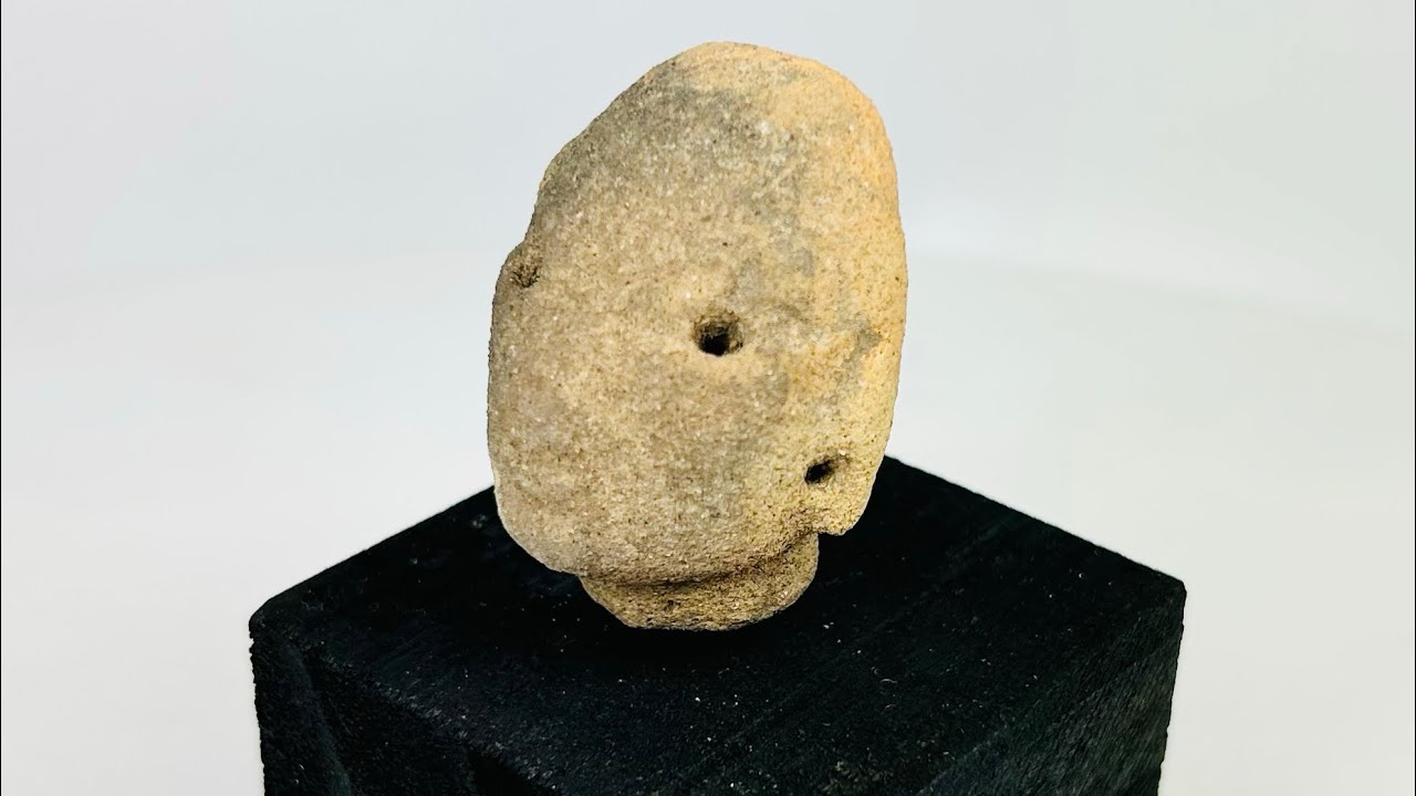 PRE-COLUMBIAN ANTHROPOMORPHIC TERRACOTTA HEAD | WEST MEXICO | 300 BCE&ndash;300 CE