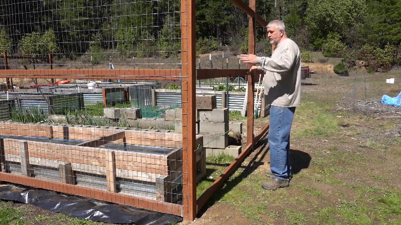 How To Build a Garden Fence