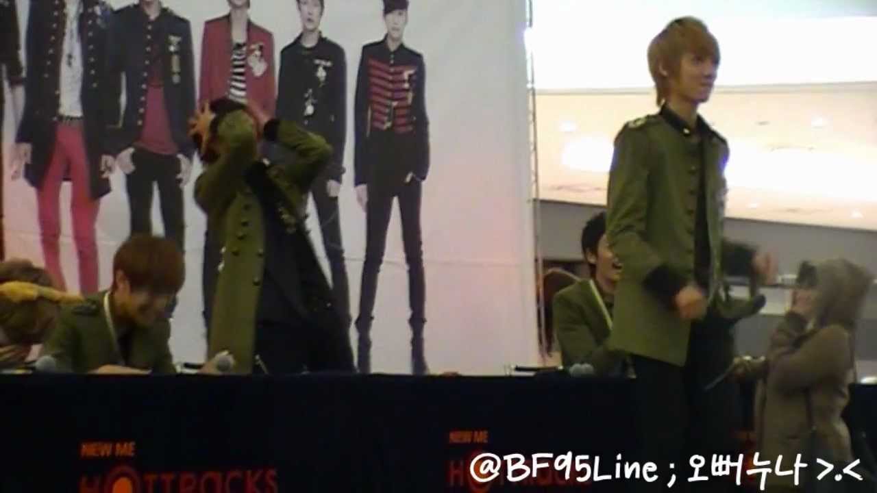 [FanCam] 111029 Boyfriend's Fansign at Yeongdeungpo - YoungMin's Dance Time