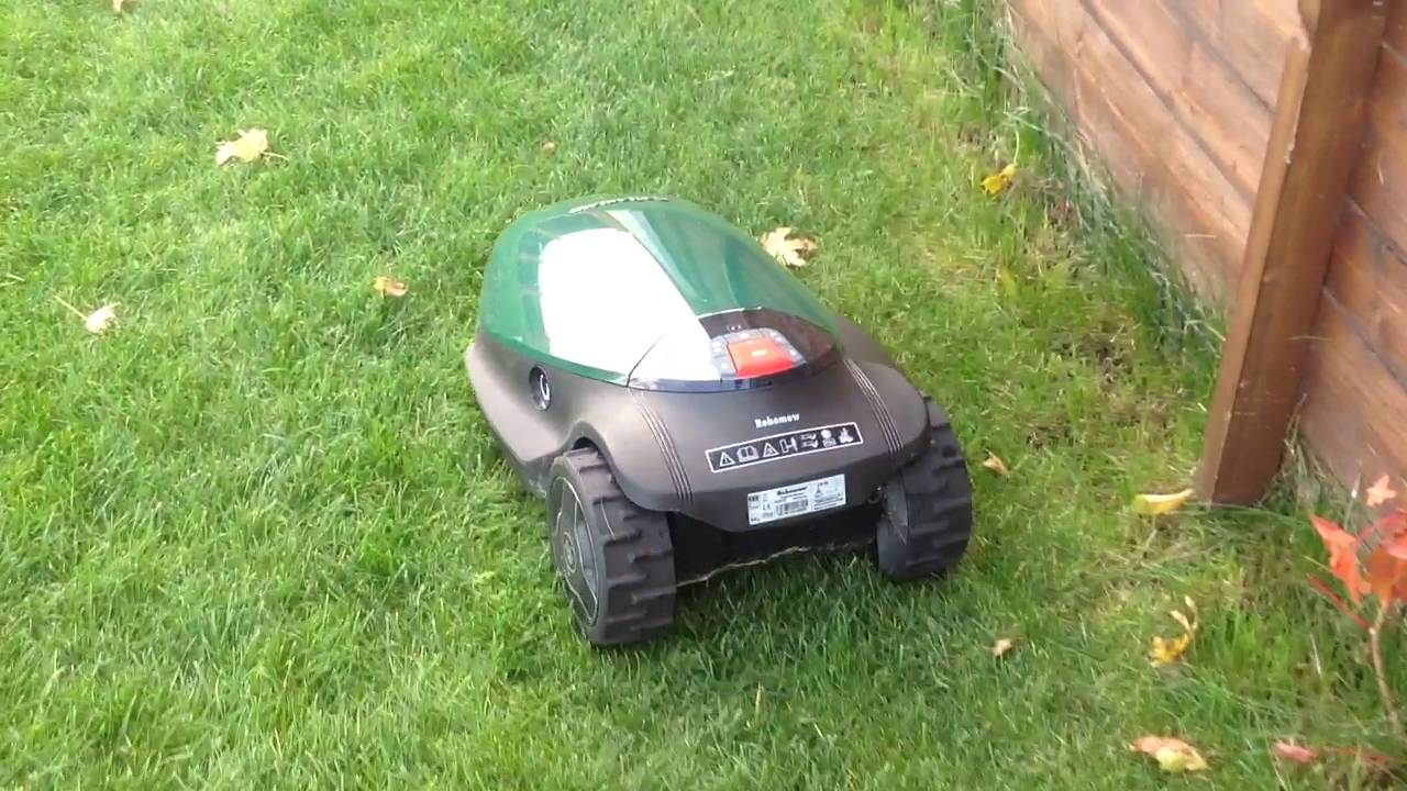 Robomow RC312 в поисках базы 3