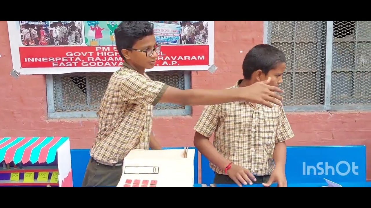VOCATIONAL STUDENTS PROJECTS PRESENTATION BY PMSHRI GOVT HIGH SCHOOL INNESPETA RAJAMAHENDRAVARAM 