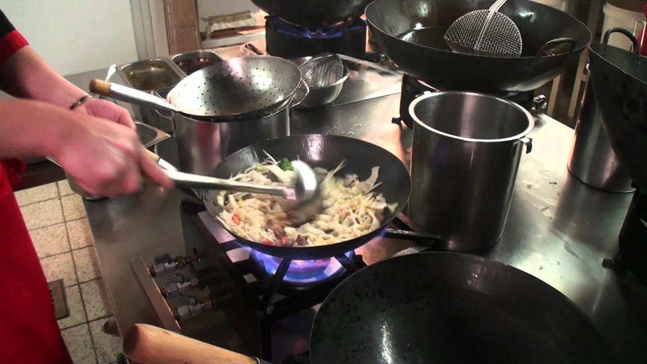 Kijkje in de Keuken bij Oriental Garden 2: Pad Thai