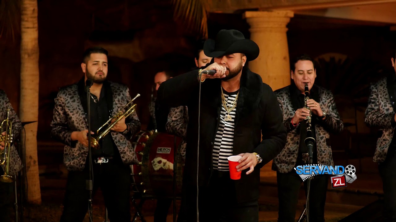 Jesus Chaparro Ft. Adrian Chaparro Ft. La Decima Banda - La Reyerta (En Vivo 2019)