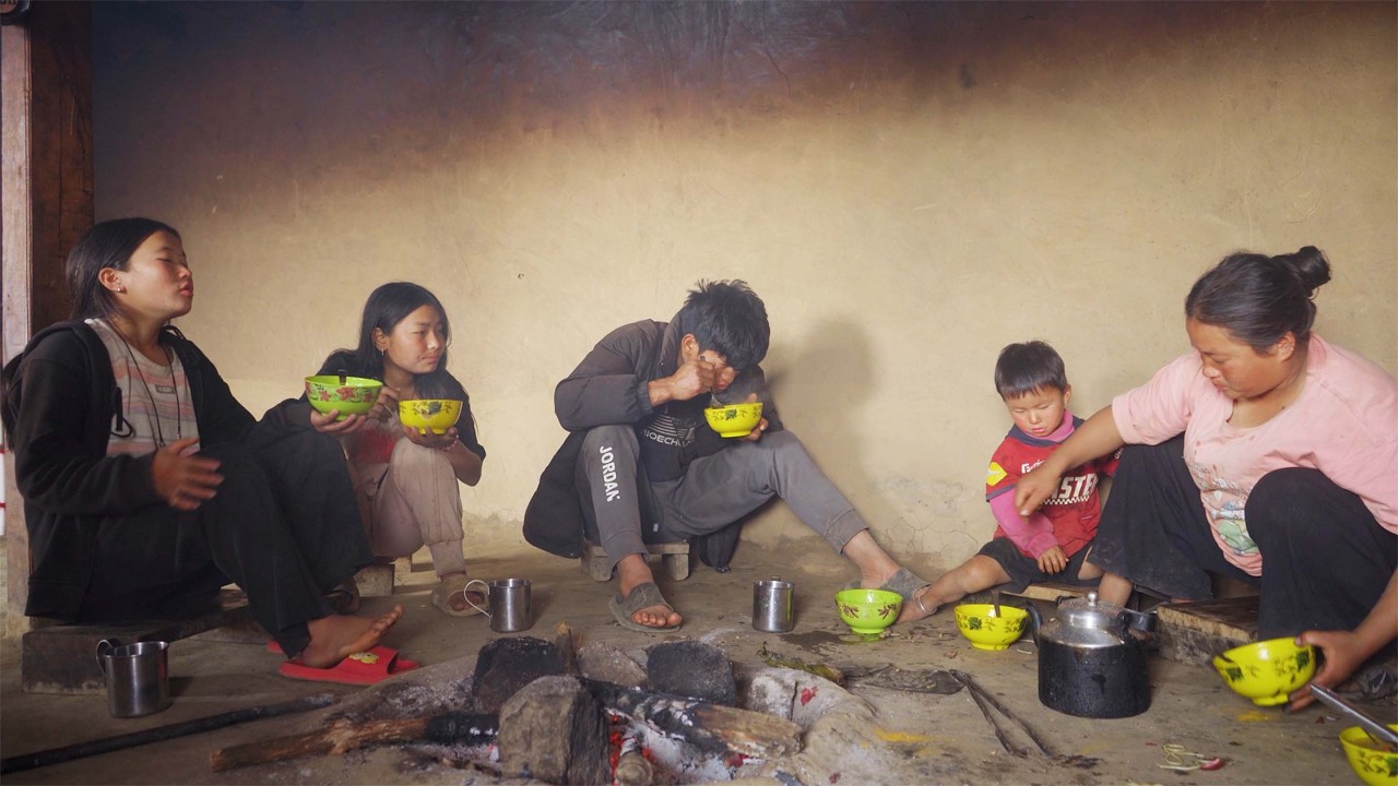 sanjip jina with their children in the village || village food cooking natural recipe