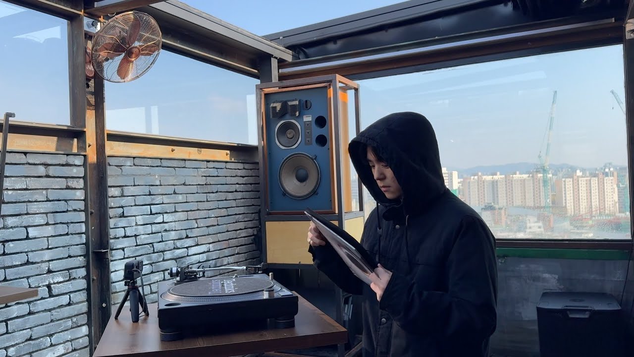 fandisk - object / Vinyl Listening Session at Club ‘Paper’ in Itaewon