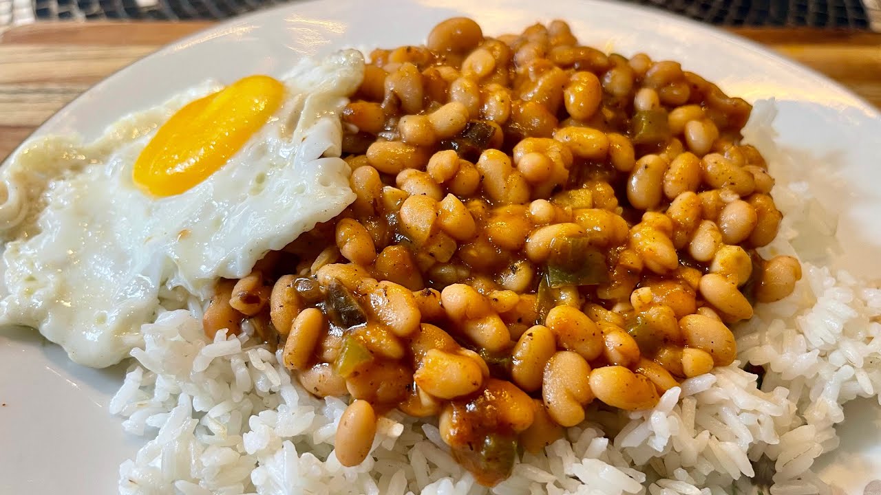 Frijoles Blancos a la Cubano: хорошая еда по бюджету [кубинская белая фасоль и рис]