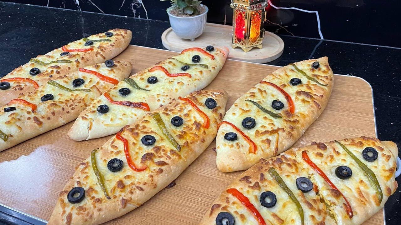 ألذ فطائر محشية 😋 فالفرن ناجحة بطريقة سهلة👌 وسريعة عجينة هشة حشوة رهيبة 🤗