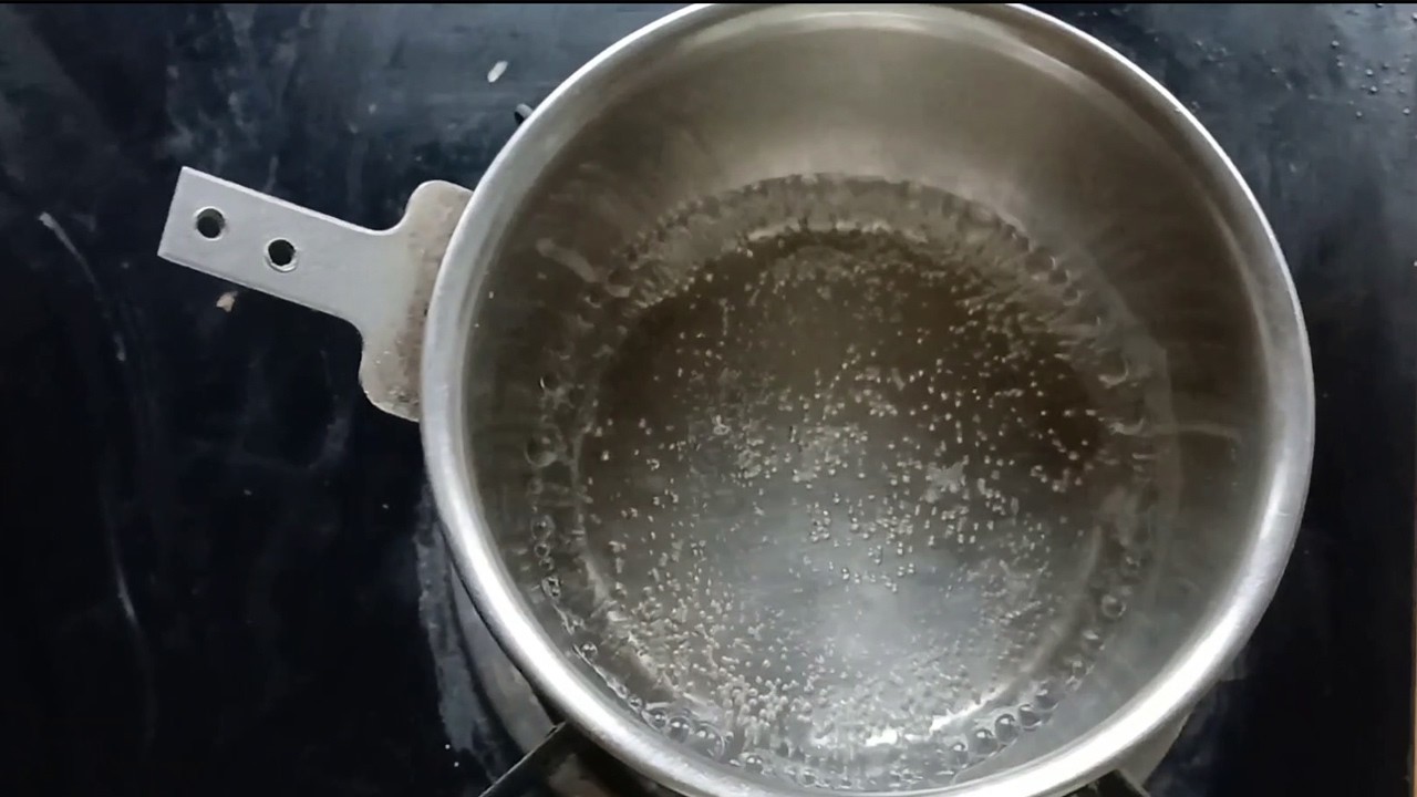 പല്ലിയെ വീട്ടിൽ നിന്നും ഓടിക്കാൻ ഐഡിയ