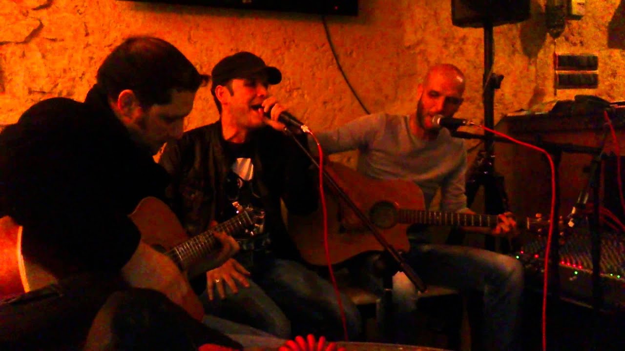 LAZYWALL playing 