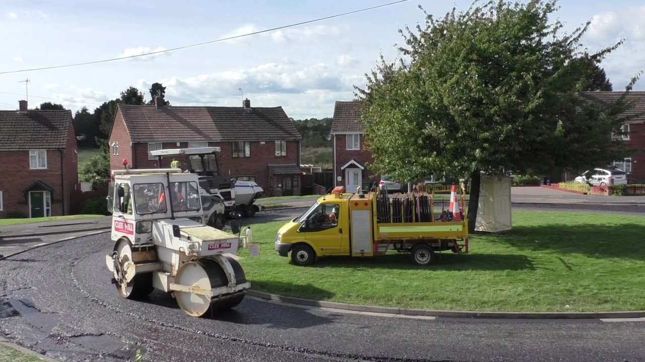 Tarmacing A Roundabout, Worcester, Worcestershire, England 23rd September 2016
