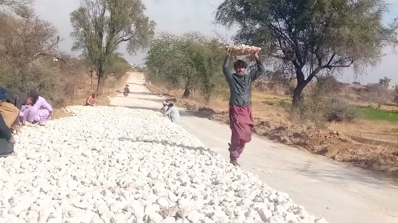 Road construction labour work water bound https://youtube.com/@khadimpachar?si=6DPeWefP51G8Ogjq