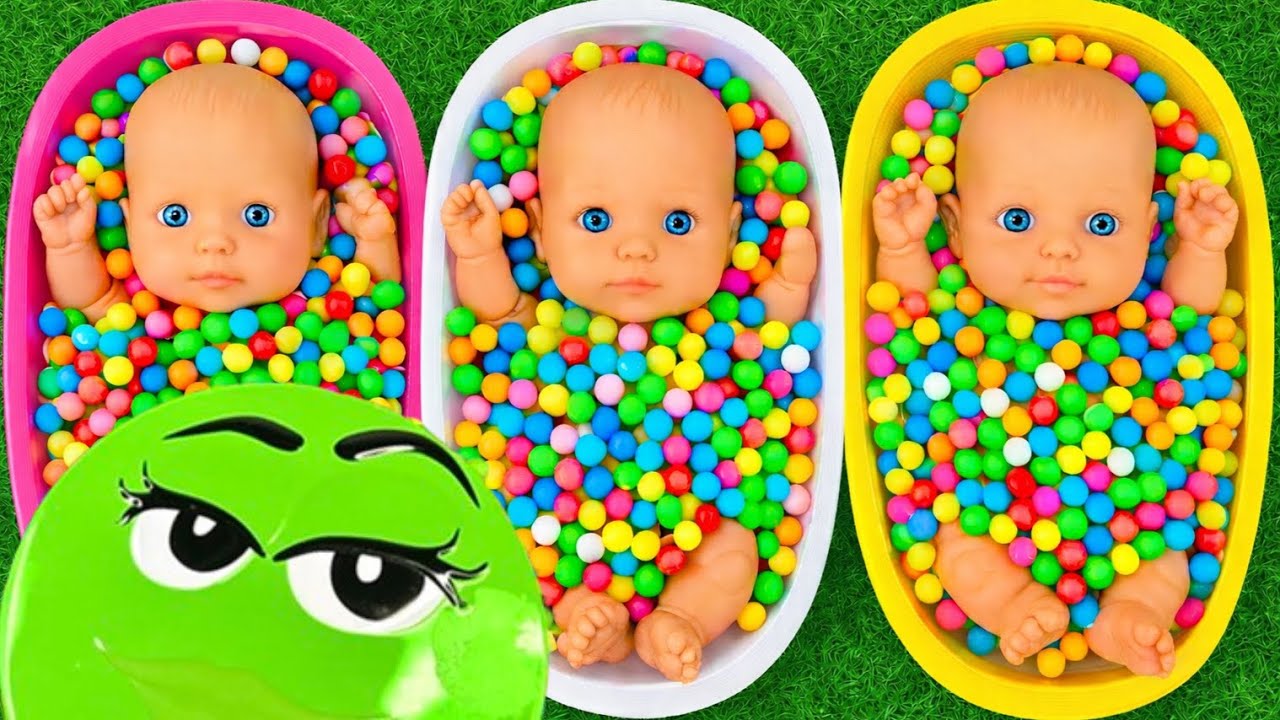 Full of 3 Rainbow bathTubs Candy with M&Ms & skittles magic Slime Cutting relaxing asmr Video 