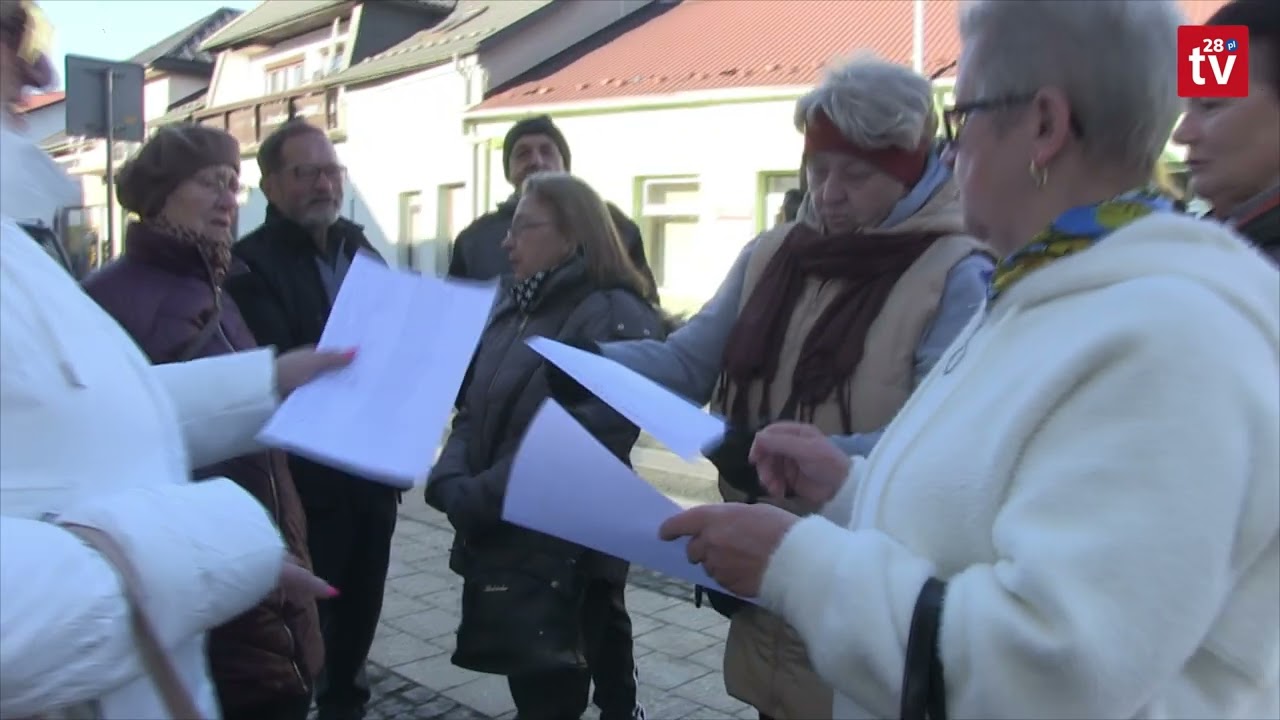 Likwidacja punktu bankowego w Dobrej. Tą decyzją klienci są zaniepokojeni