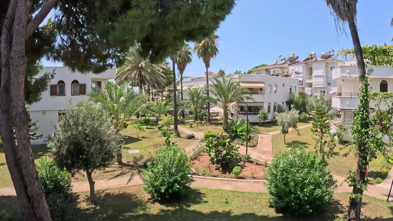 Relaxing 4K HDR Scenery | Calming Lofi Beats