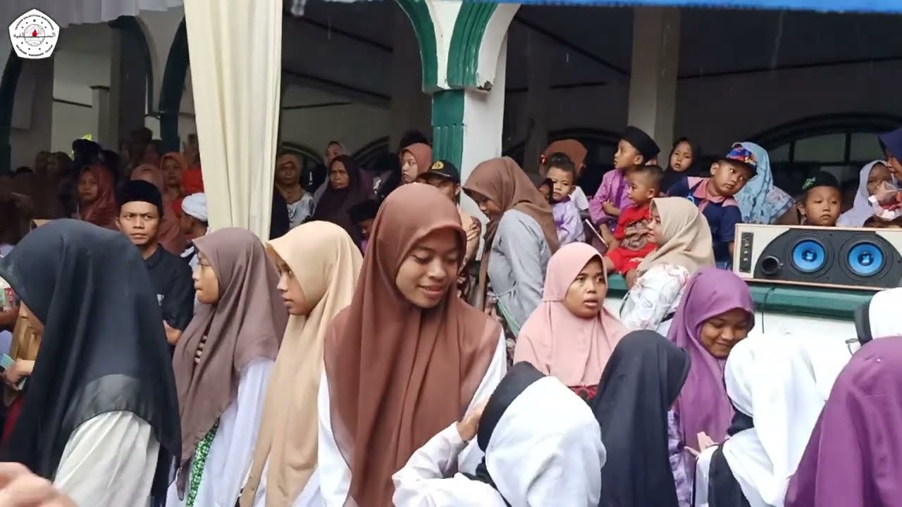 PAWAI MADIN AT TAQWA KARANGREJA BULAKSARI BERSAMA DRUMBAND MTS SALAFIYAH