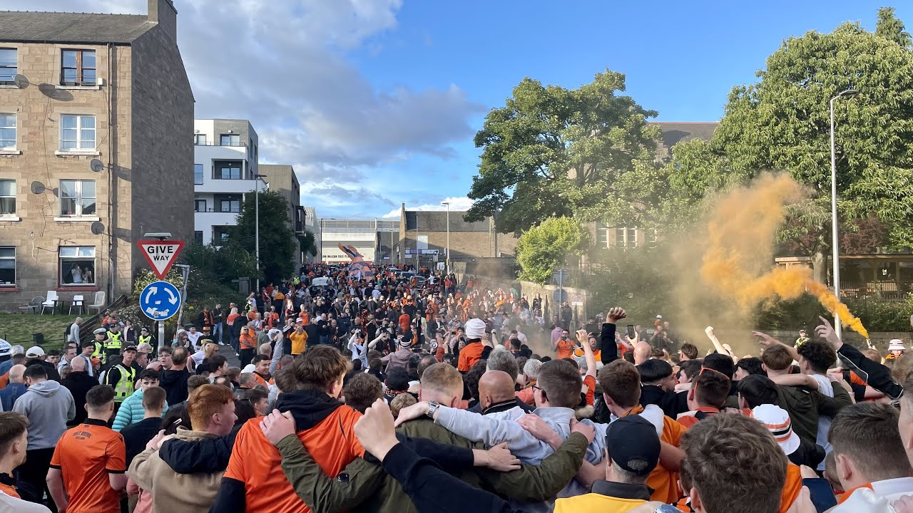 Dundee United Fans Perspective vs AZ Alkmaar
