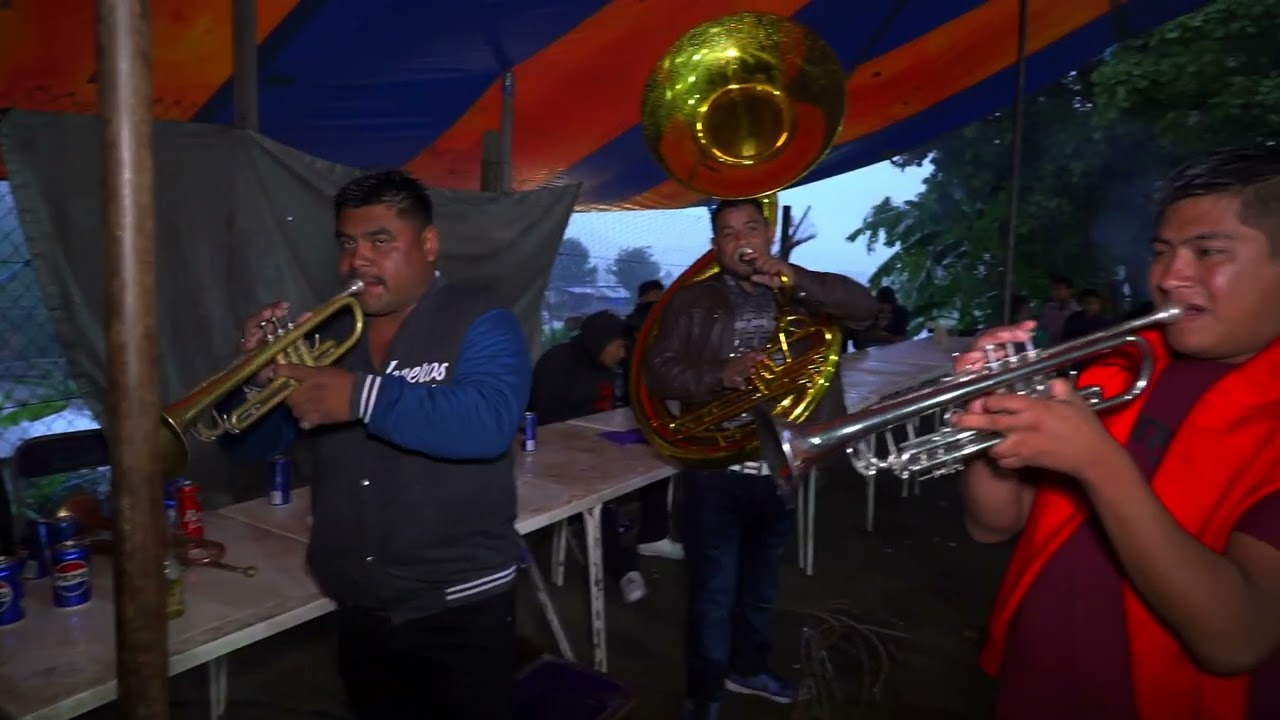 un jarabe muy viejo, así suena con la Banda SAN MIGUEL