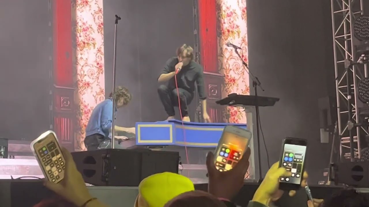 Telefono/Fior Di Latte by Phoenix (Live at the Greek Theatre, Berkeley, CA, 10/7/22)