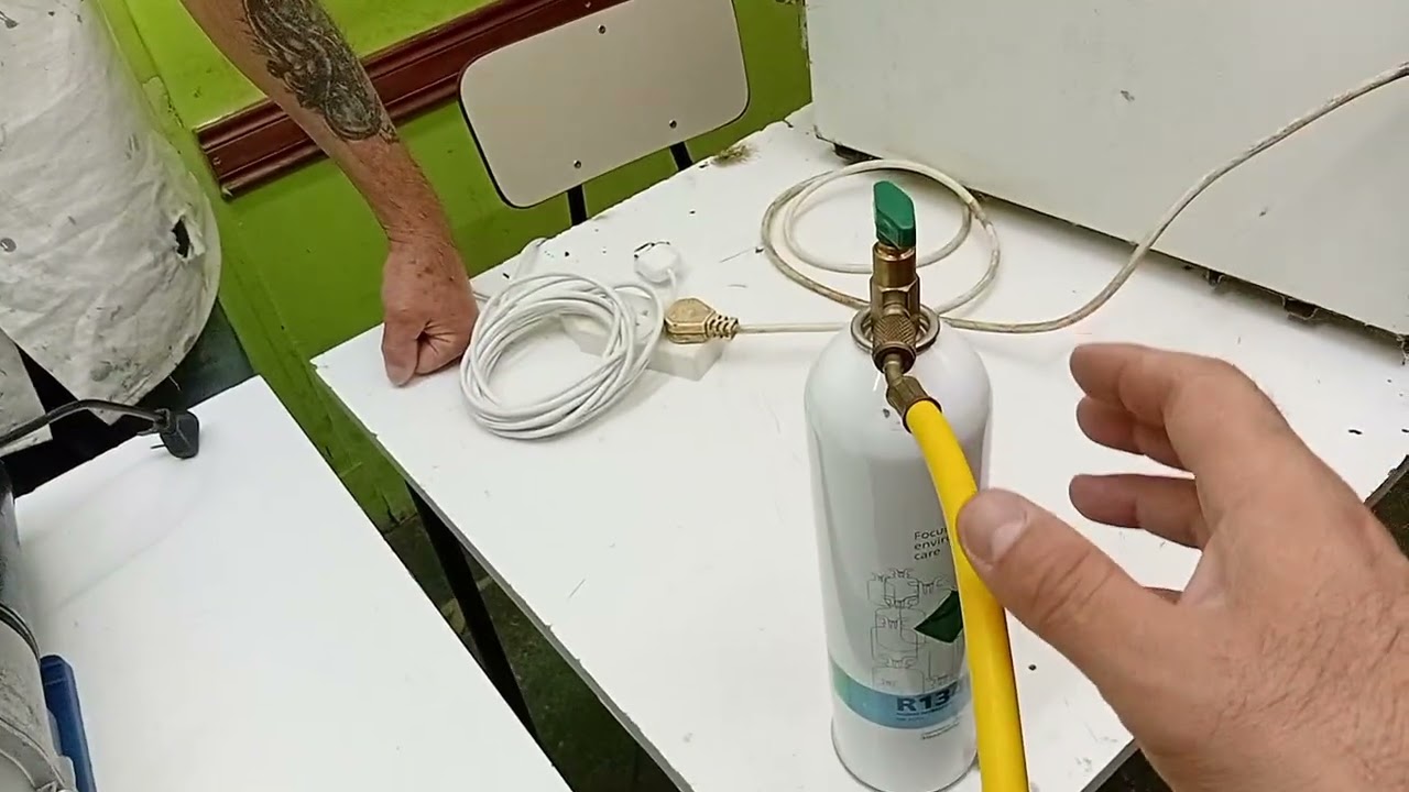  Clases de Técnicas técnicas de carga de refrigerantes en sistemas de Heladeras.. 