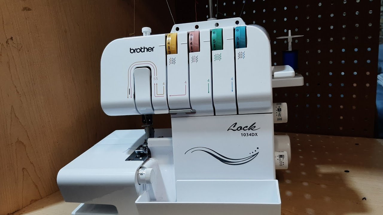 Como funciona la máquina overlock brother 1034DX