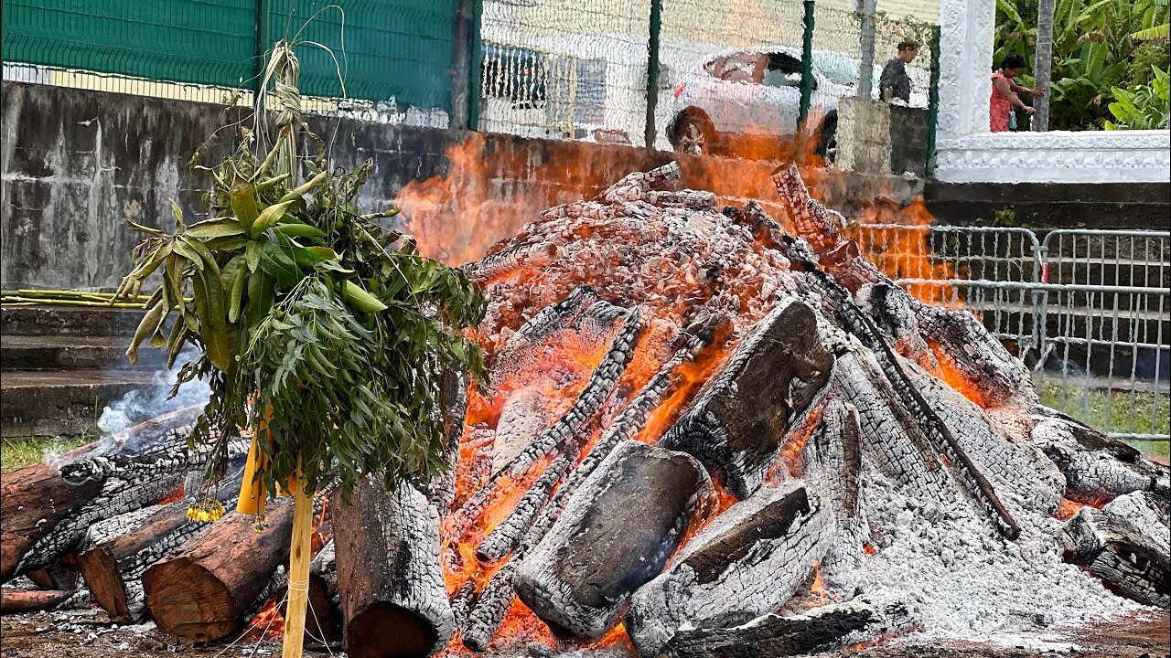 Marche sur le feu 2023 - Association Kalrou Marliemen Sainte-Rose