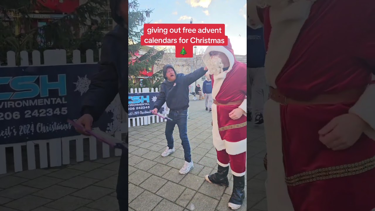 Santa gives out free advent calendars🎄 #christmas