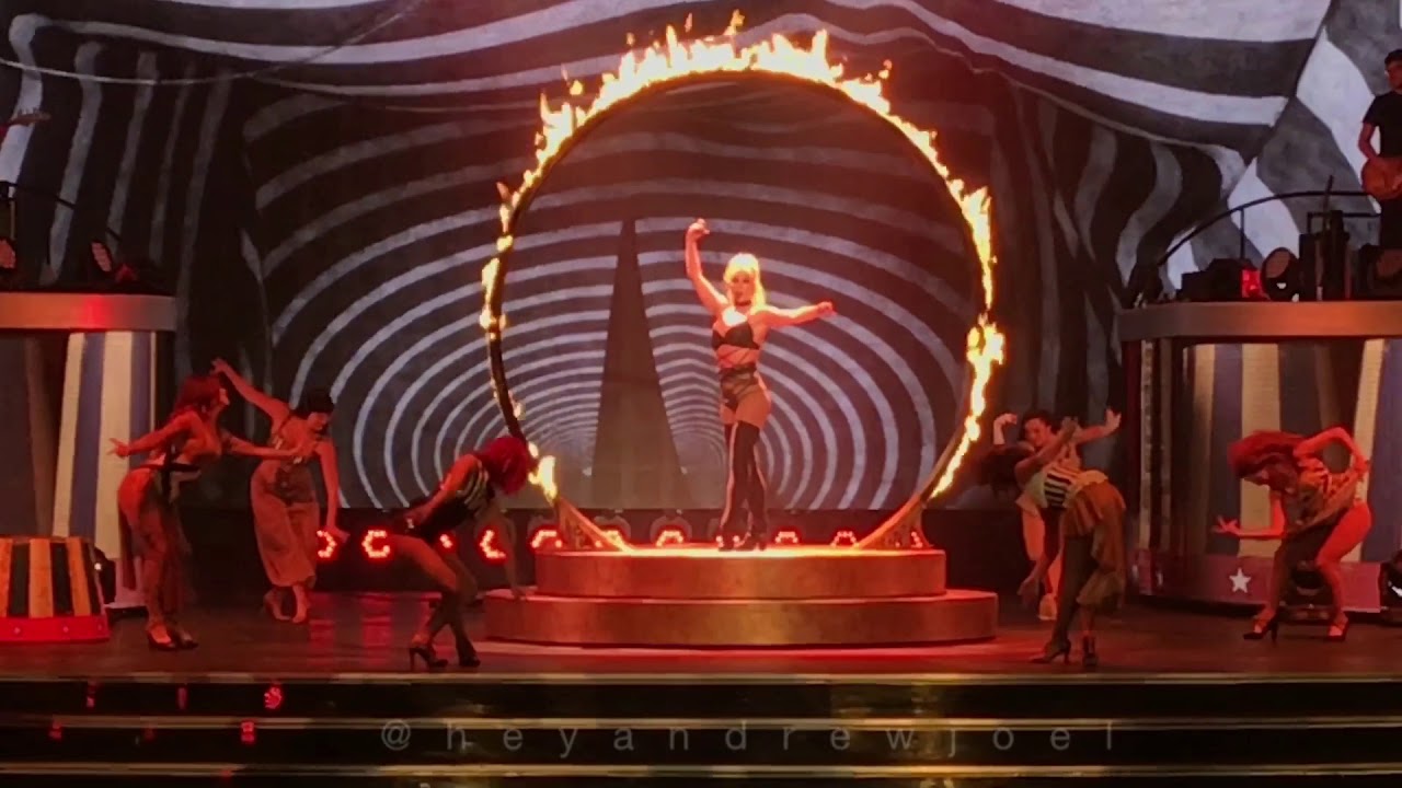 Circus - Britney Spears - Piece Of Me - 12/28/2017
