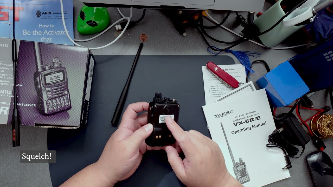 Unboxing Yaesu VX-6R (2023)