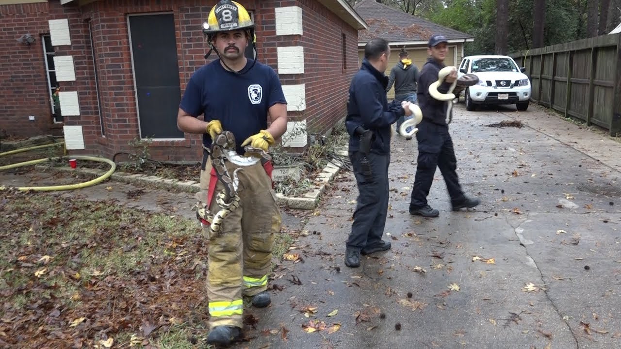 120818 HOUSE FIRE WITH UNUSUAL RESCUE