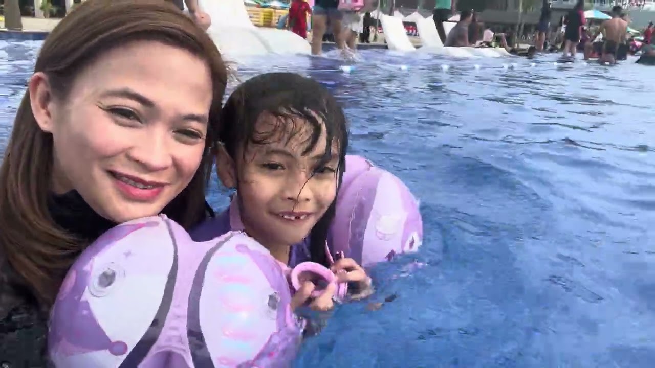 Swimming with my mommy🫶🥰
