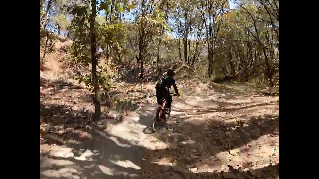 Misi&oacute;n MTB #6 - 🚵&zwj;♂️ Rodando Vaca Muerta en el Bosque de la Primavera 🔥🌲