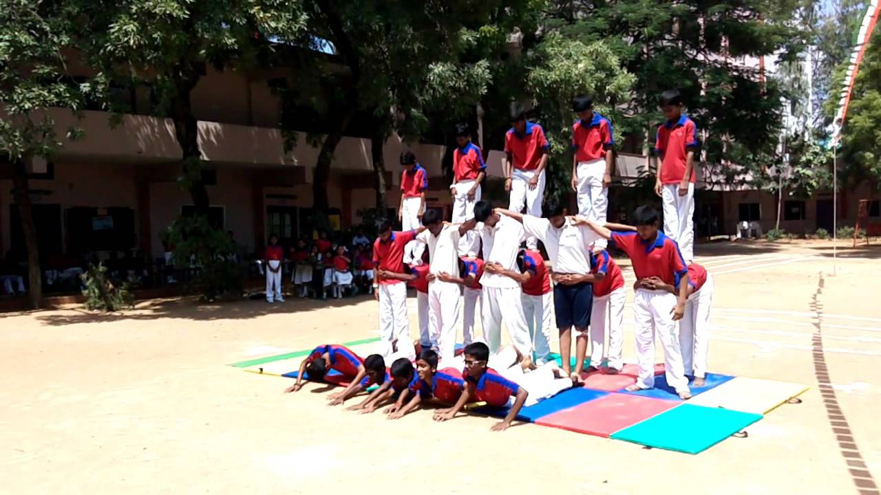 Pyramid display by the Rajadhani Residential School Student,Hyderabad