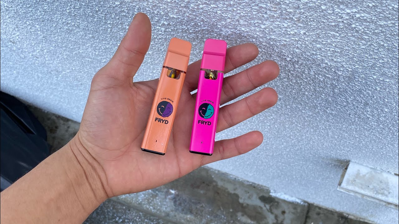 Smoking on the Fryd Live Resin disposable