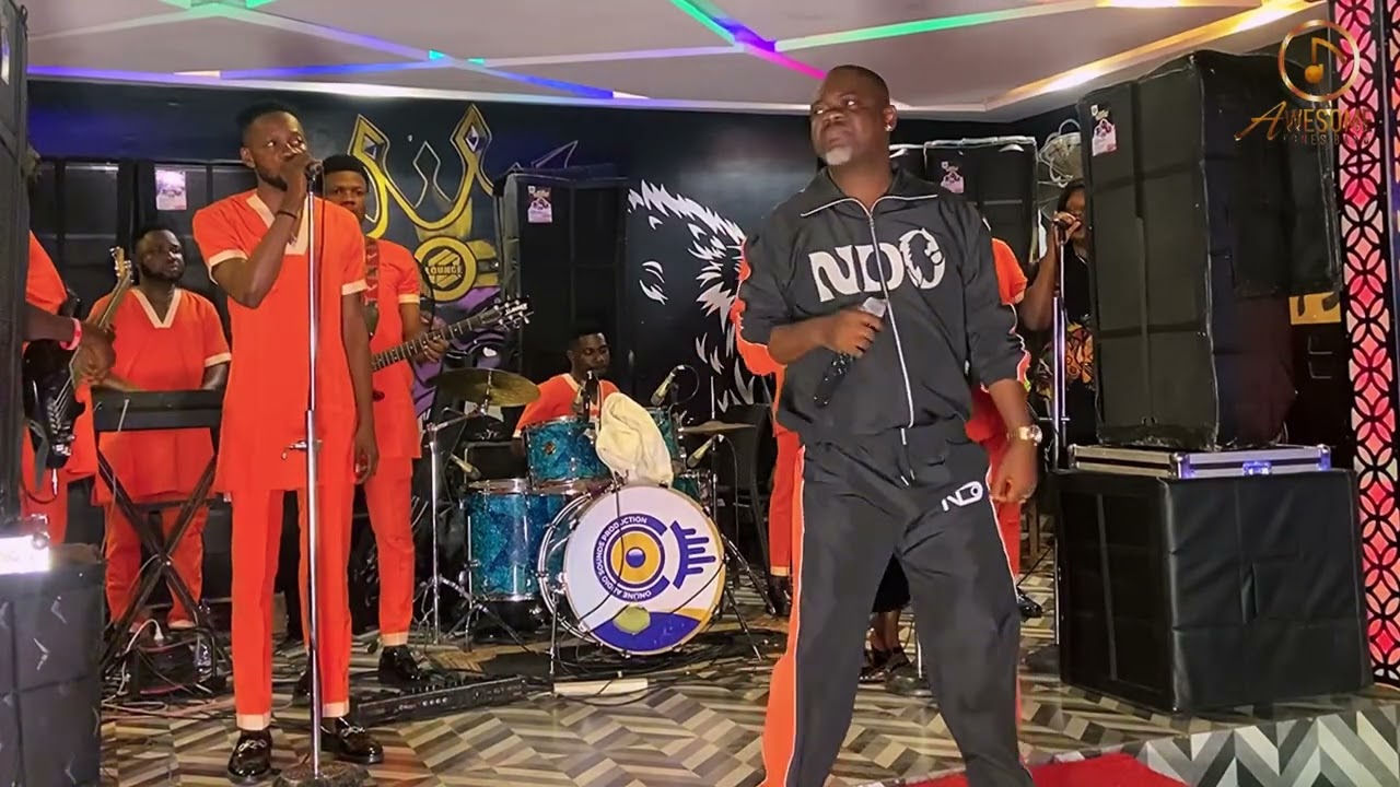 AWESOME TONES BAND LIVE AT CIRCLE VIP LOUNGE OSOGBO, EVENING OF PURE ELEGANCE WITH ABBEY AWESOME