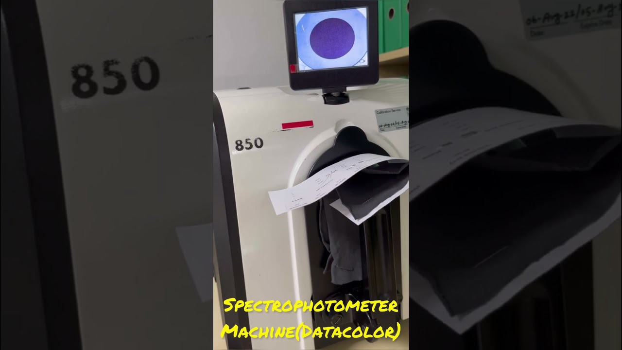 Spectrophotometer Machine for check cmc Value and taking receipe for color Swatch