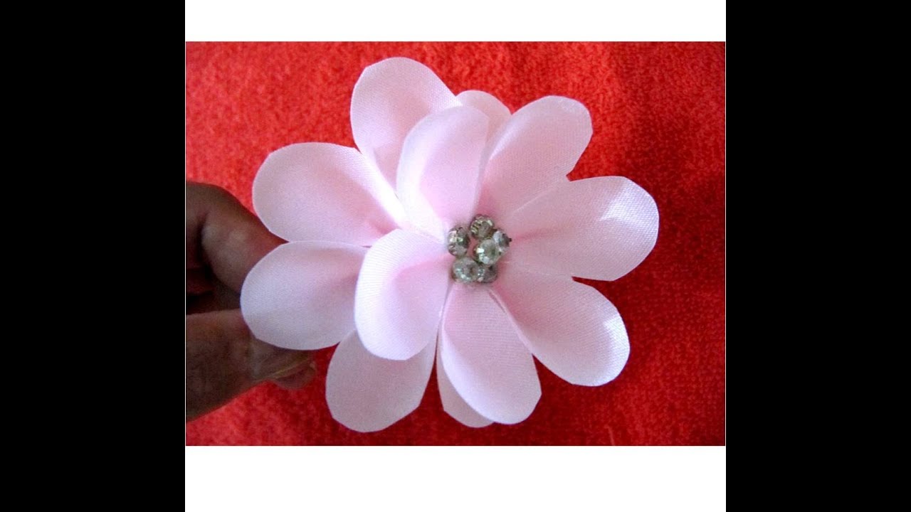 Flores en telas en alto relieve para el cabello