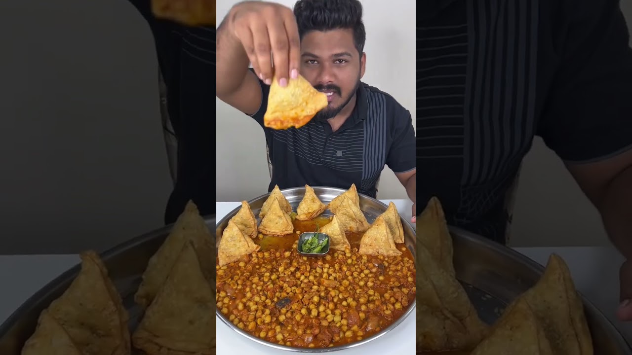 CHOLE SAMOSA EATING CHALLENGE🔥 WEIRD FOOD COMBINATION😱 #shorts #foodlover #foodlover