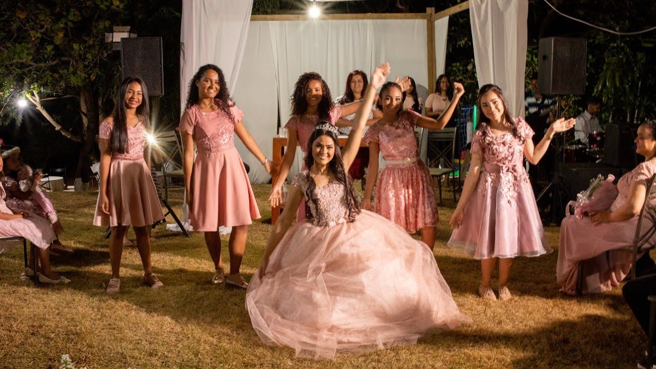 COREOGRAFIA DE 15 ANOS ( MIL GRAUS - RENASCER PRAISE) | Gisele Araújo