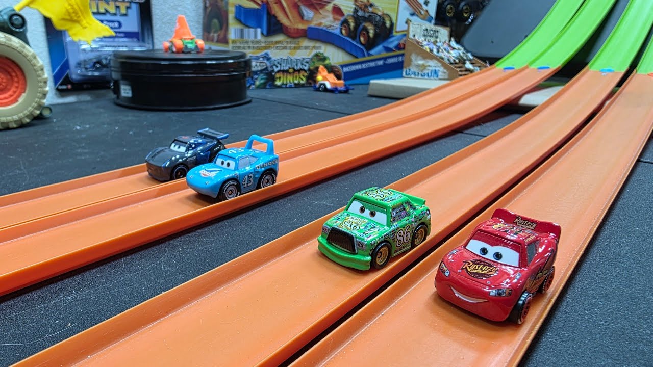 Мини-гонки Disney/Pixar «Тачки: Король горы»! Часть 1 из 2 — Гонки на миниатюрных литых машинках