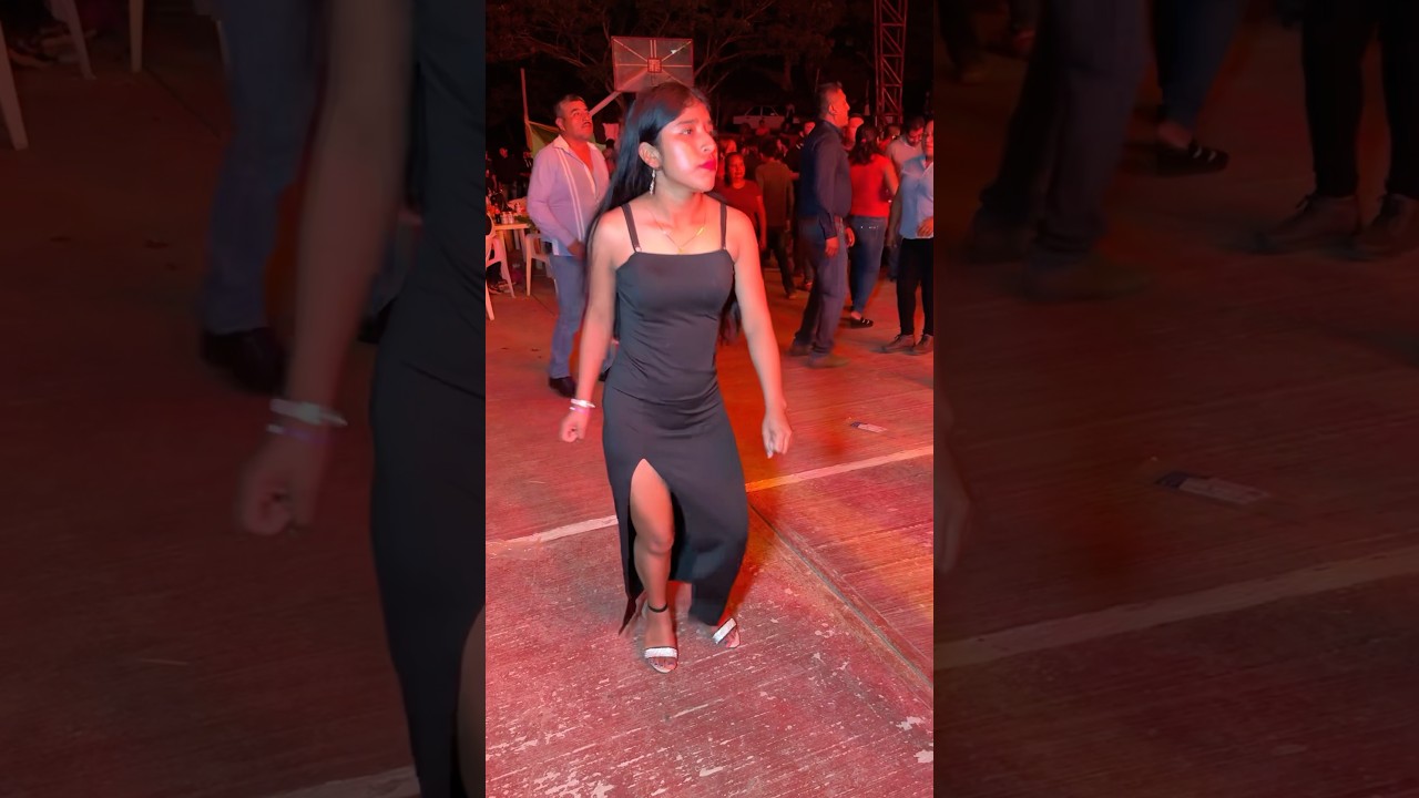 Que hermosa dama llego al baile #malinaltepec #sanluisacatlan #musica #hermosa