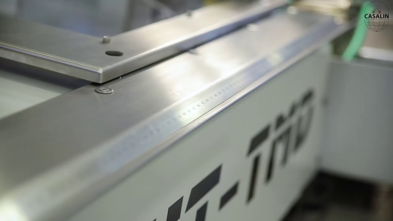 Automatic carbide rods cut-off machine with loader