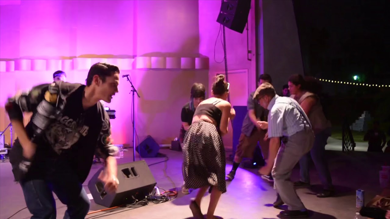 Steady 45s “No No No” Live in Los Angeles