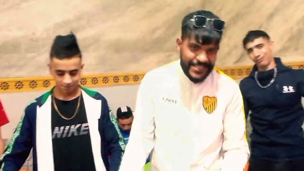 youbix ns feet Jozif Solo _7arki dak l..... ( prod billa hk) حركي داك ل..... 😜