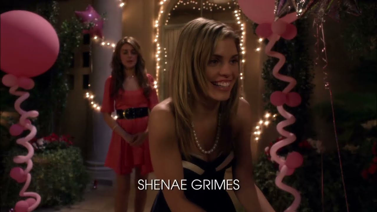 Naomi & Annie Meet Their Long Lost Brother Sean - 90210