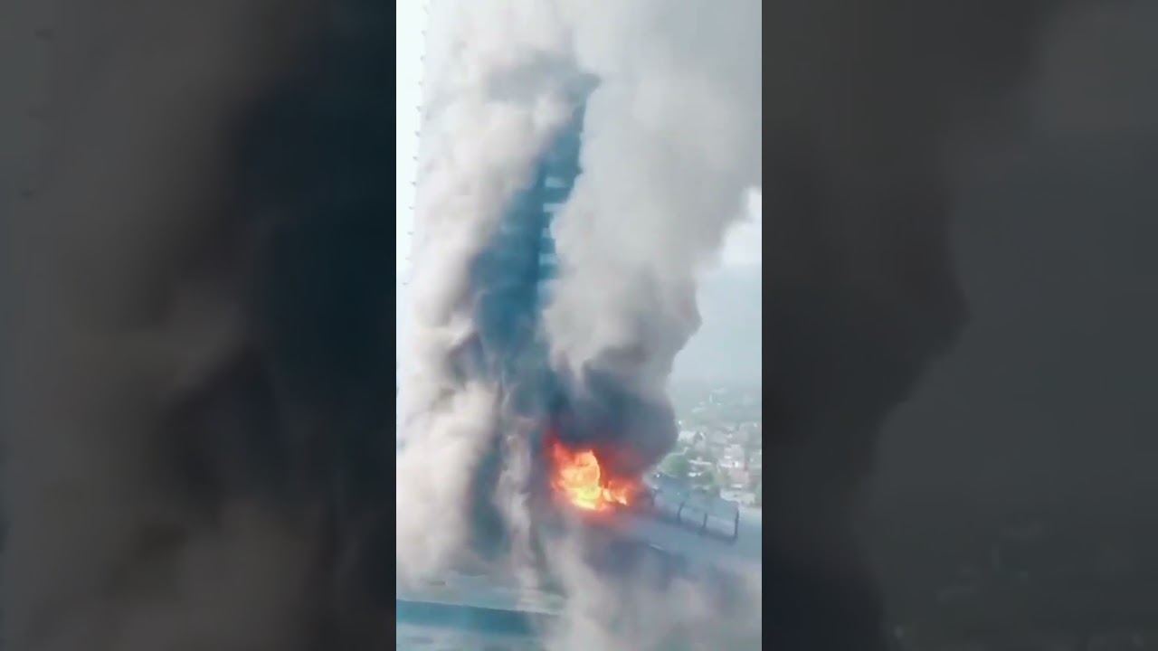 inside clip of centaurus mall burning incident islamabad
