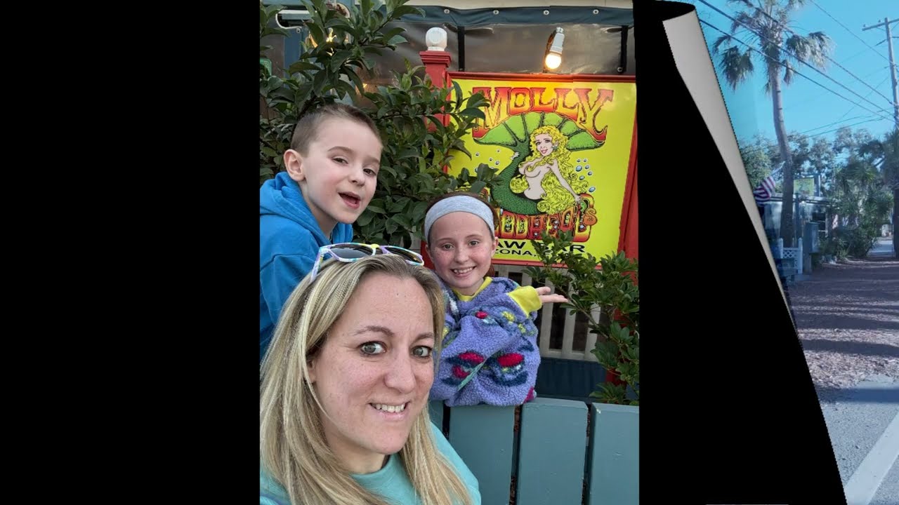 Molly Goodhead's Raw Bar & Restaurant