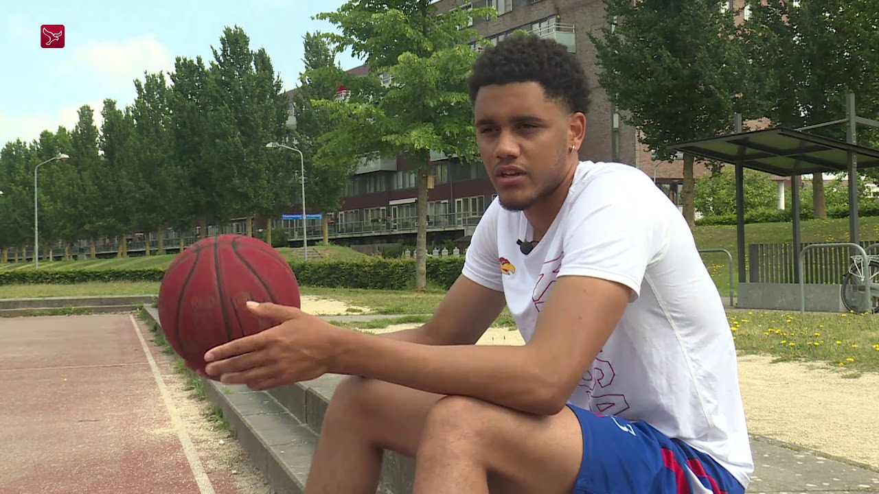 Zware weg naar NBA voor Almeerse basketbaltalenten
