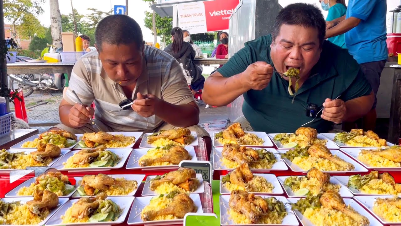 Trận.Chiến Cơm Gà Xối Mỡ Anh Tuấn Sumo VS Anh Quẹo Vé Số