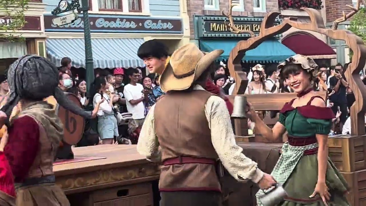 Disney ￼ ｜ 2025｜A Villains takeover show party ｜惡人反轉大街派對｜Hong Kong Disneyland ｜Part 1