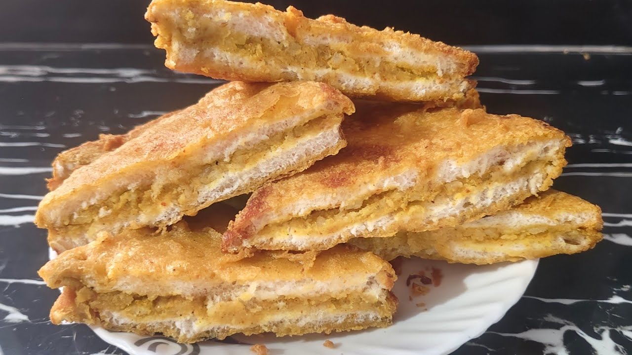 Breck fast special Bread pakoda 